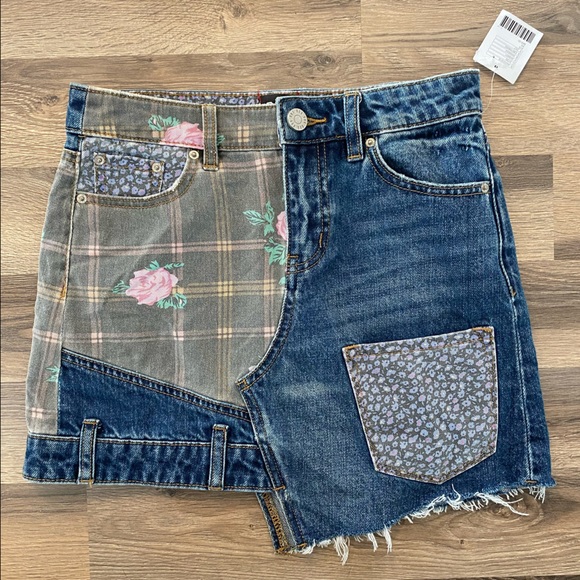 NEW Urban Outfitters BDG Floral Patchwork Skirt - Picture 2 of 5